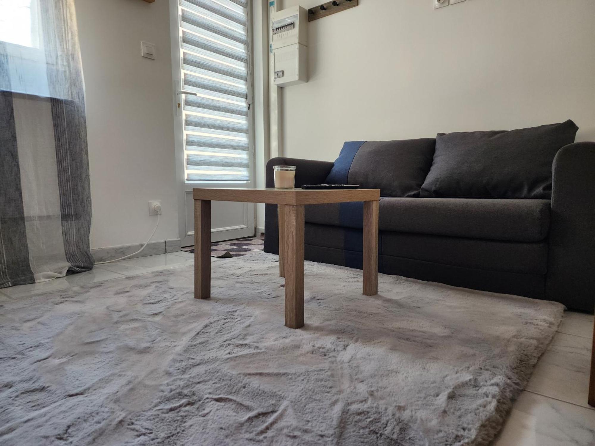 Agreable T2/Centre-Ville *10 Min Gare* Bourgoin-Jallieu Bagian luar foto